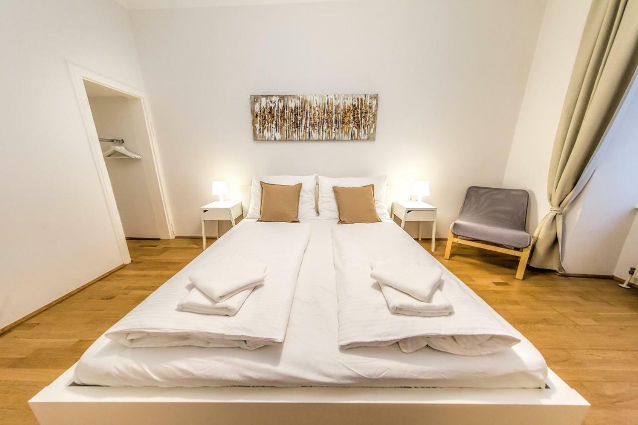 Beautiful City Apartment At Famous Ballgasse Wien Ngoại thất bức ảnh